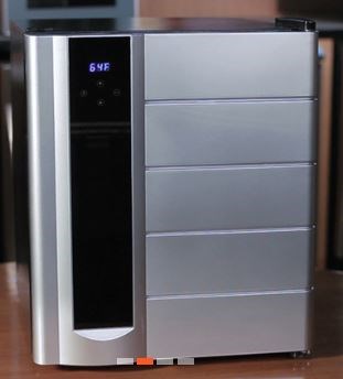 Avanti Wine Chiller/Dispenser