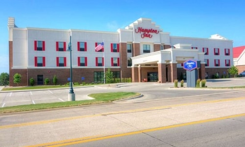 an image of the Hampton Inn in Orange City, Iowa