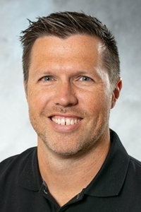 Dr. Tom Truesdell '01