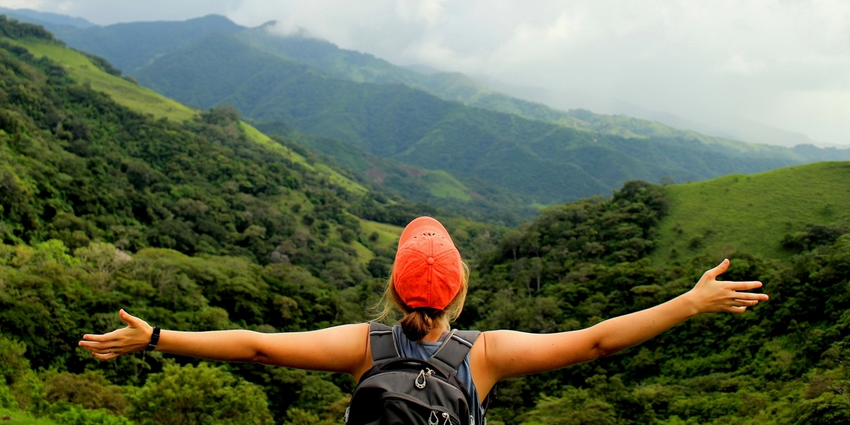 A Northwestern student studies abroad in Costa Rica.