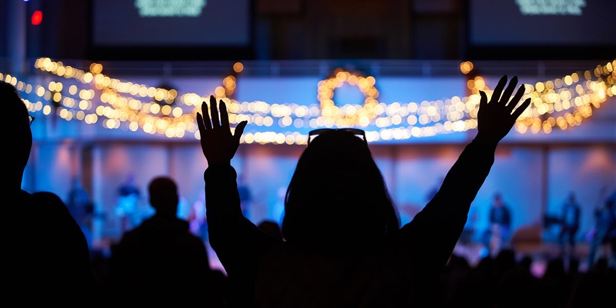 Students worship during a Northwestern College chapel service.