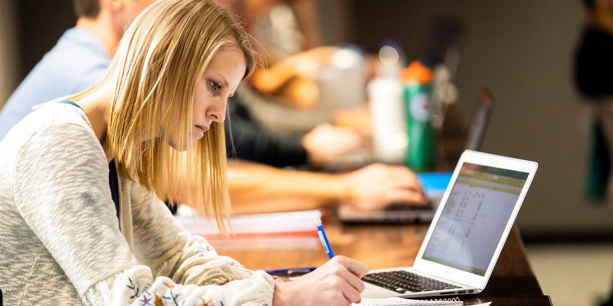 A student in a Northwestern accounting class.