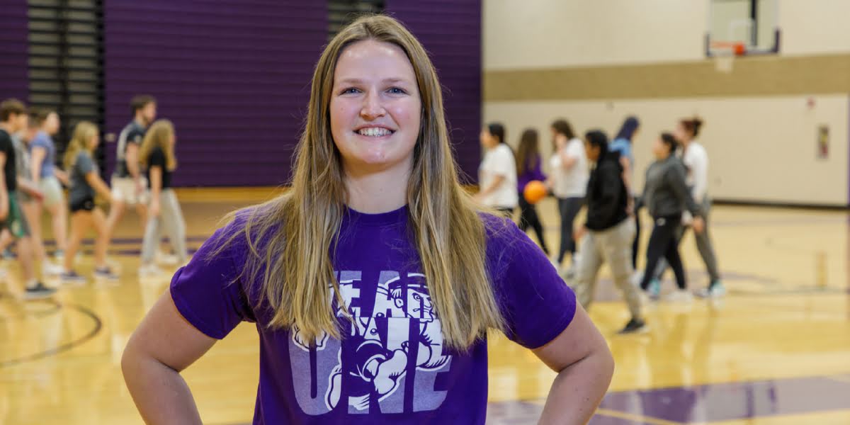 <div class='profile-name'>Becca Bindert</div>