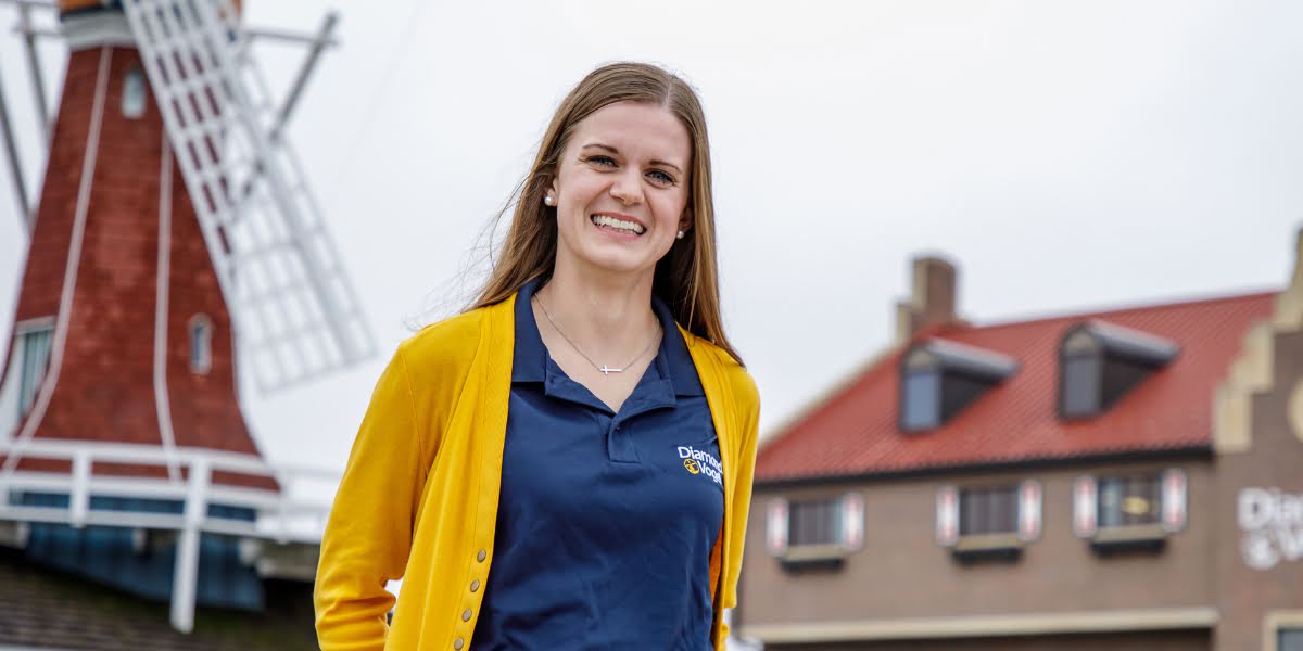 <div class='profile-name'>Breanna McKibben</div>