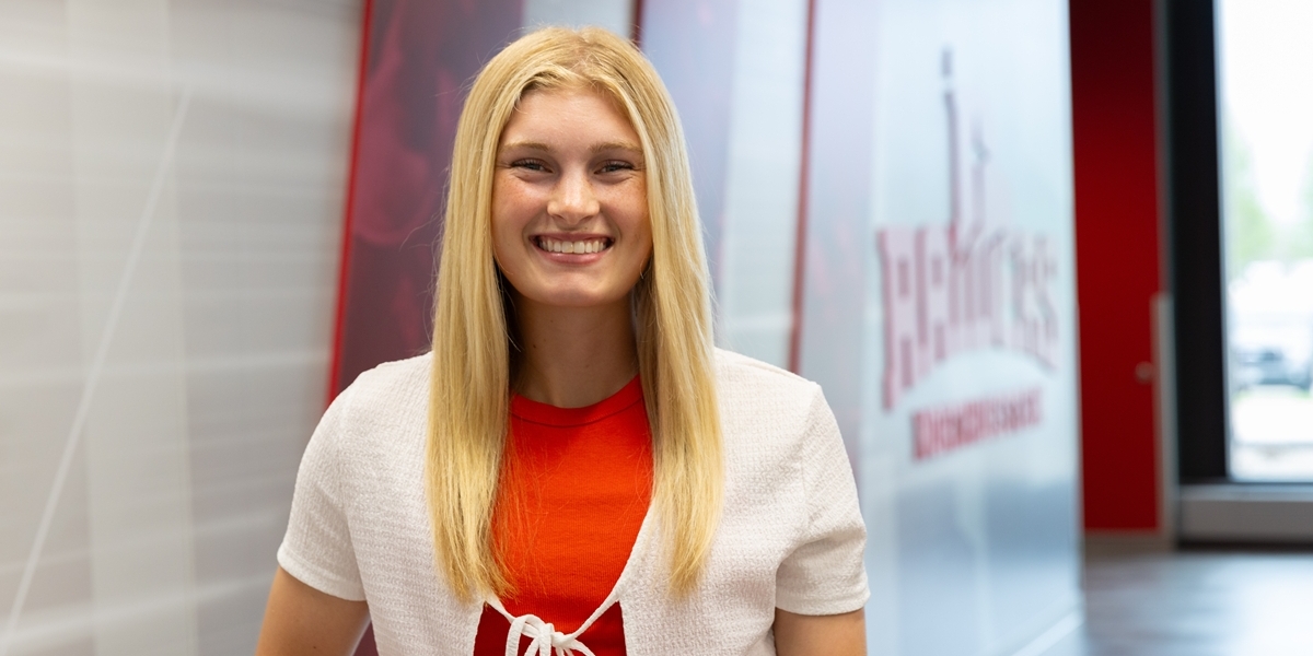 <div class='profile-name'>Faith Kacmarynski</div>