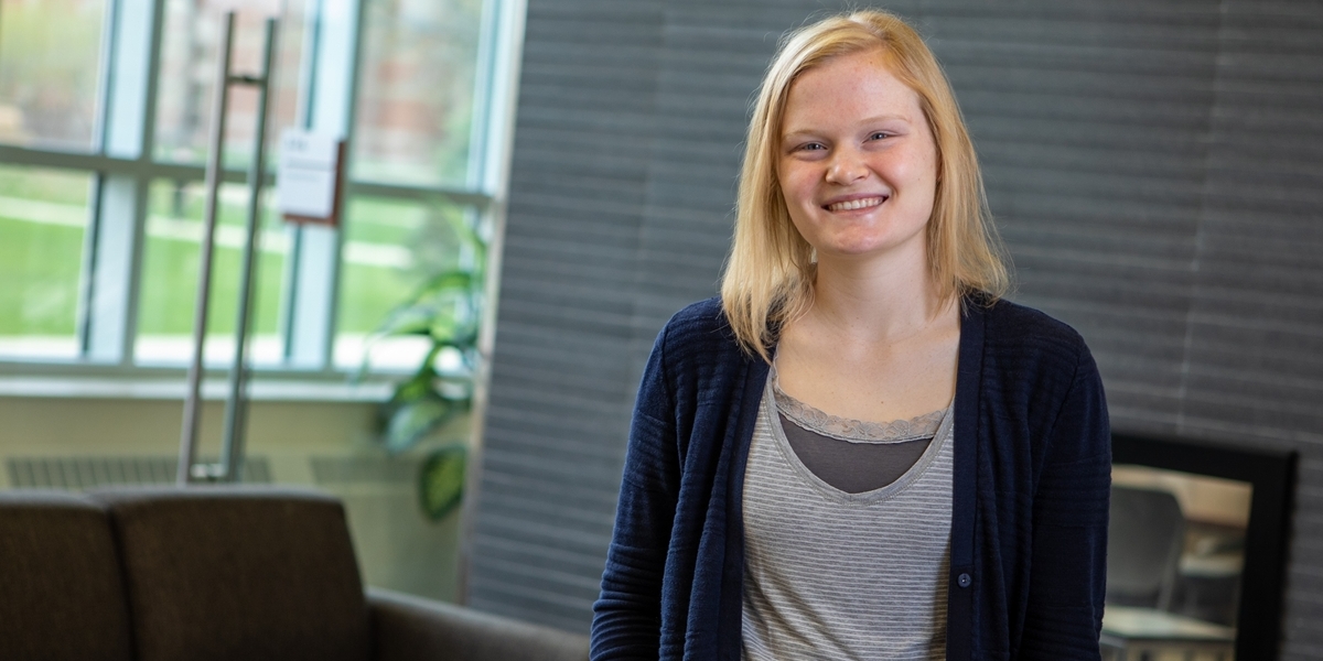 <div class='profile-name'>Hailey Bruzzone</div>