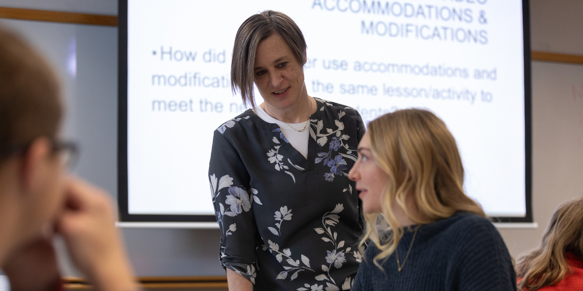 <div class='profile-name'>Heather Hayes</div>