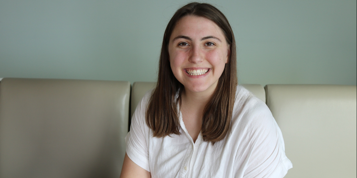 <div class='profile-name'>Jillian Simon</div>