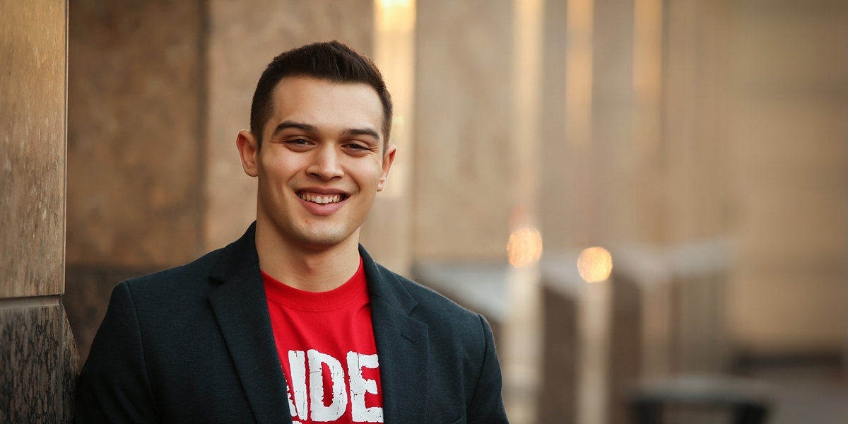 <div class='profile-name'>Jose Leon</div>