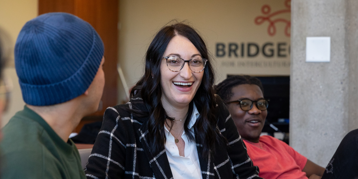 <div class='profile-name'>Kelsey Joseph ’14</div>
