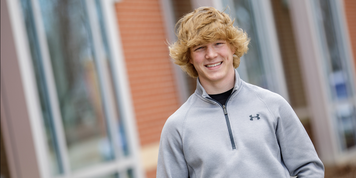 <div class='profile-name'>Logan Schroeder</div>