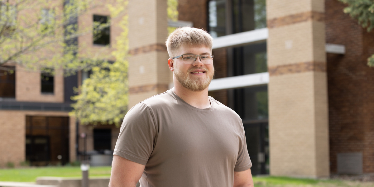 <div class='profile-name'>Michael Block</div>