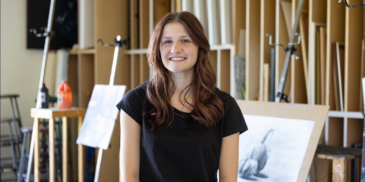 <div class='profile-name'>Sienna Tripp</div>